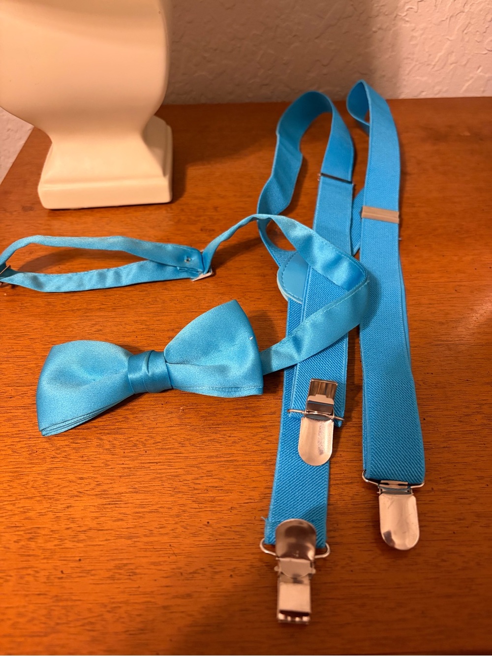 Bright Turquoise Bow Tie and Suspenders Set